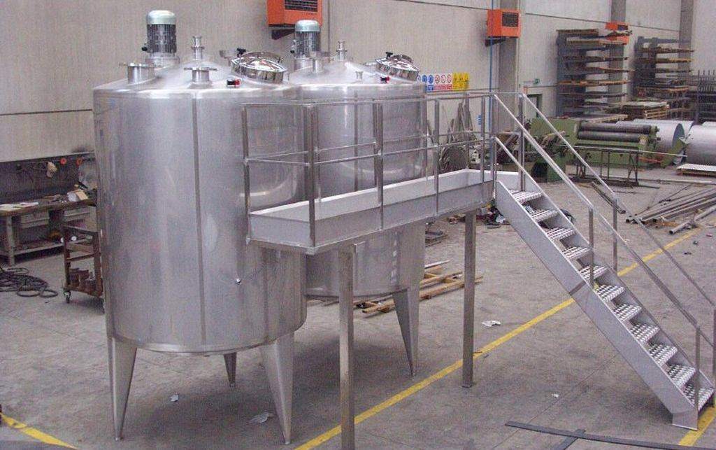 Serbatoi a pressione in acciaio inox
